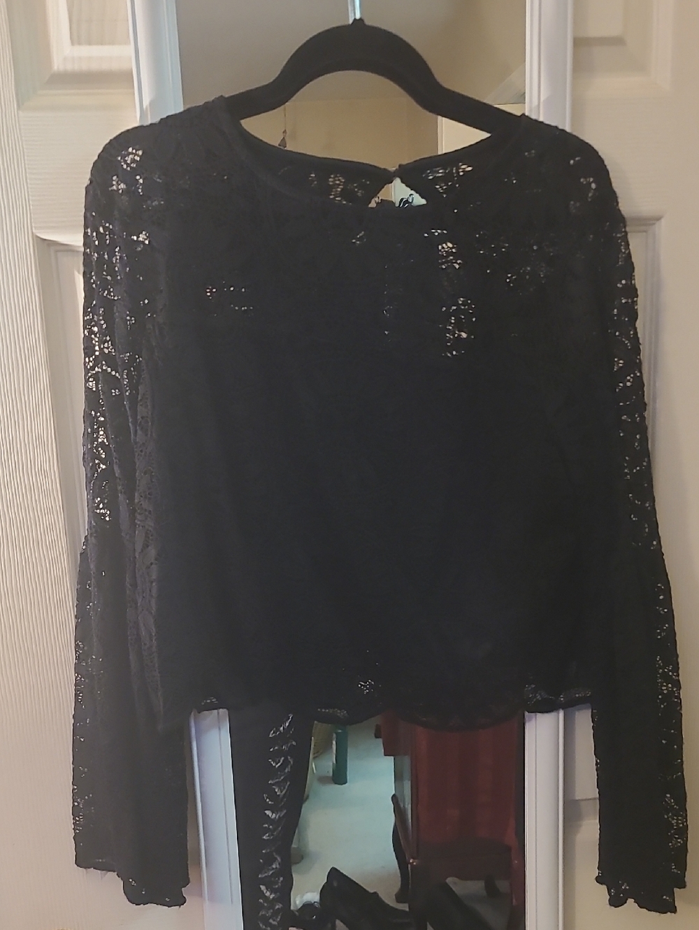Xhilaration Black Lace Long-Sleeve Cropped Blouse